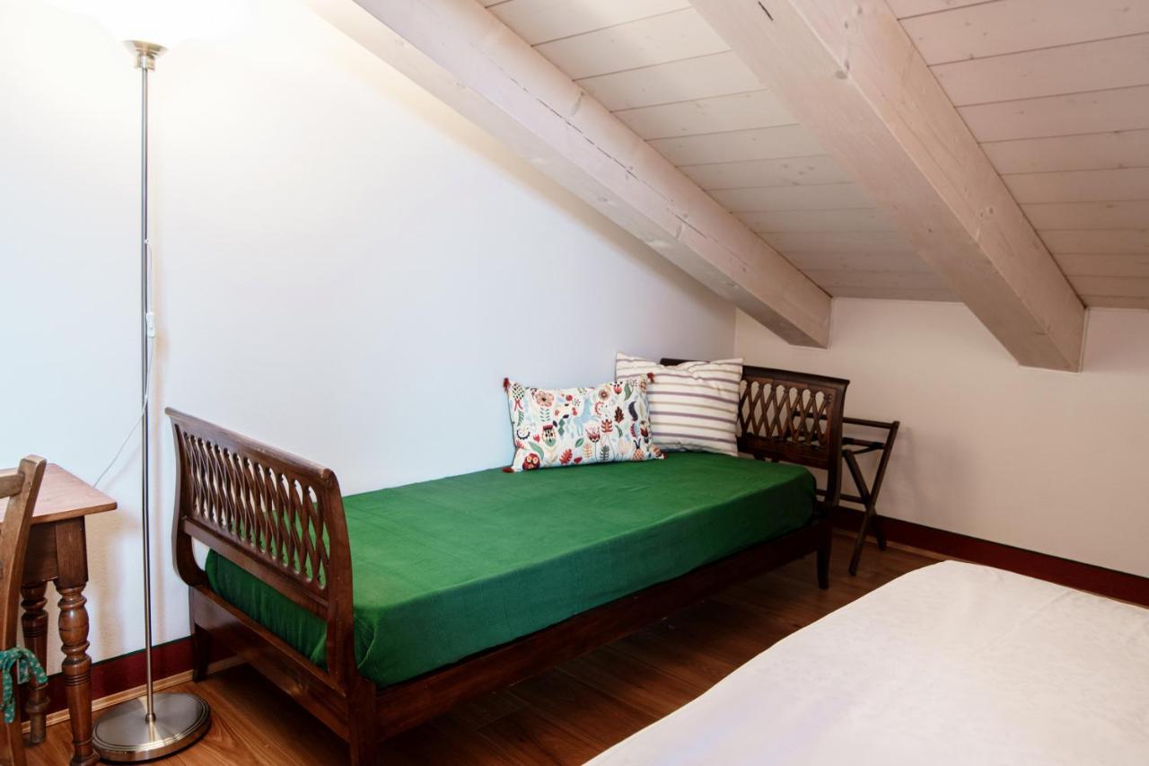 Castello Di Brusata Apartment By Quokka 360 - Romantic Flat With Pool เมนดริซิโอ ภายนอก รูปภาพ