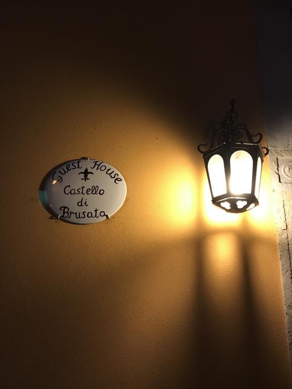 Castello Di Brusata Apartment By Quokka 360 - Romantic Flat With Pool เมนดริซิโอ ภายนอก รูปภาพ